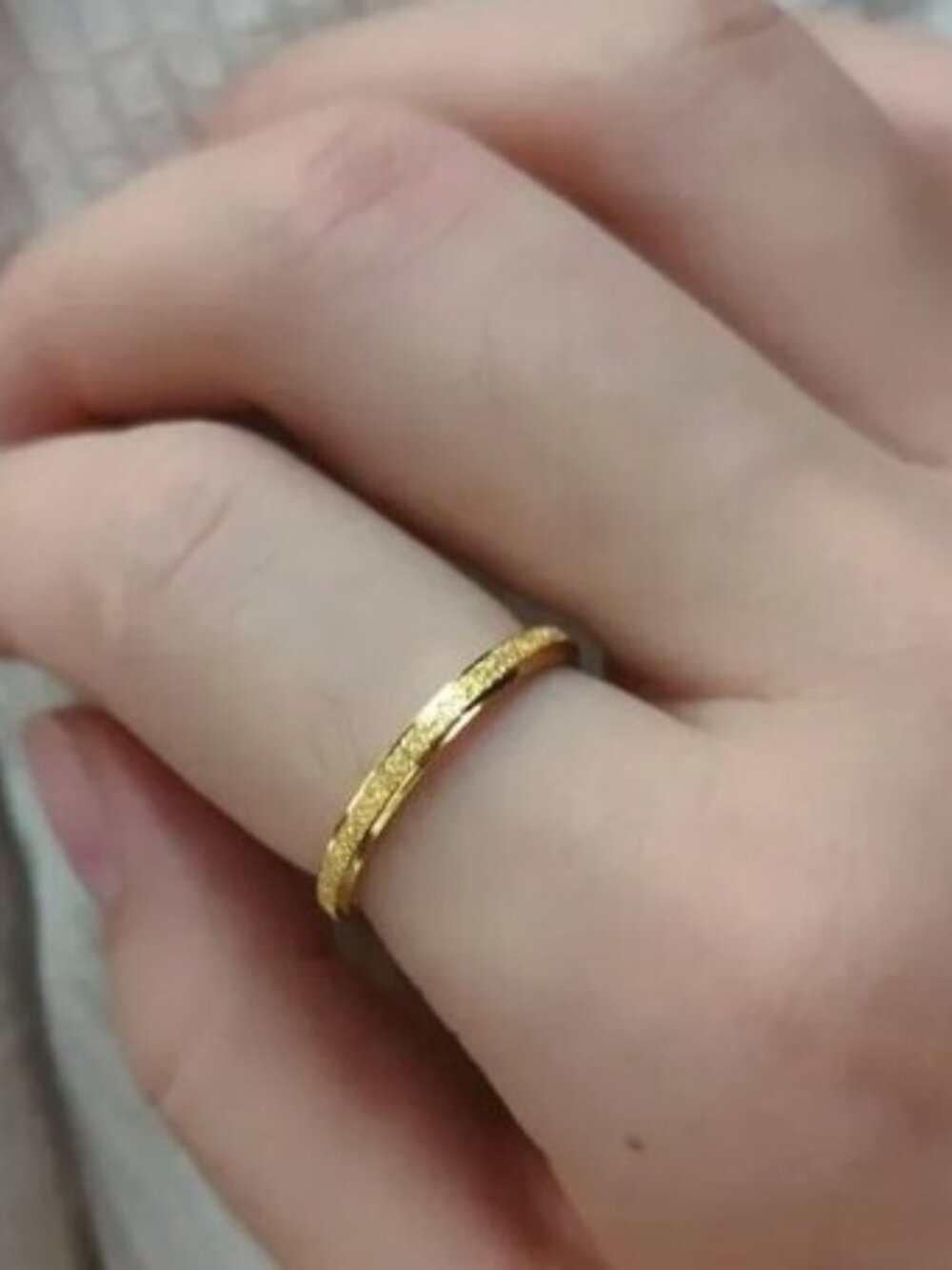 18K Gold Plated Textured Band Ring Stainless Steel Minimalist Elegant Size 6